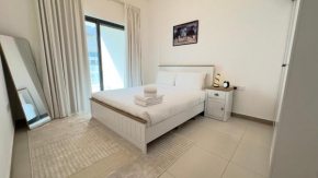 Sleek 1BR in DSO, Dubai